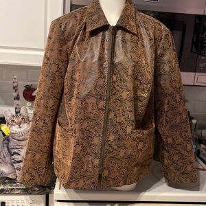 A womens Dressbarn casual zipper plus size jacket 2X. Nice condition